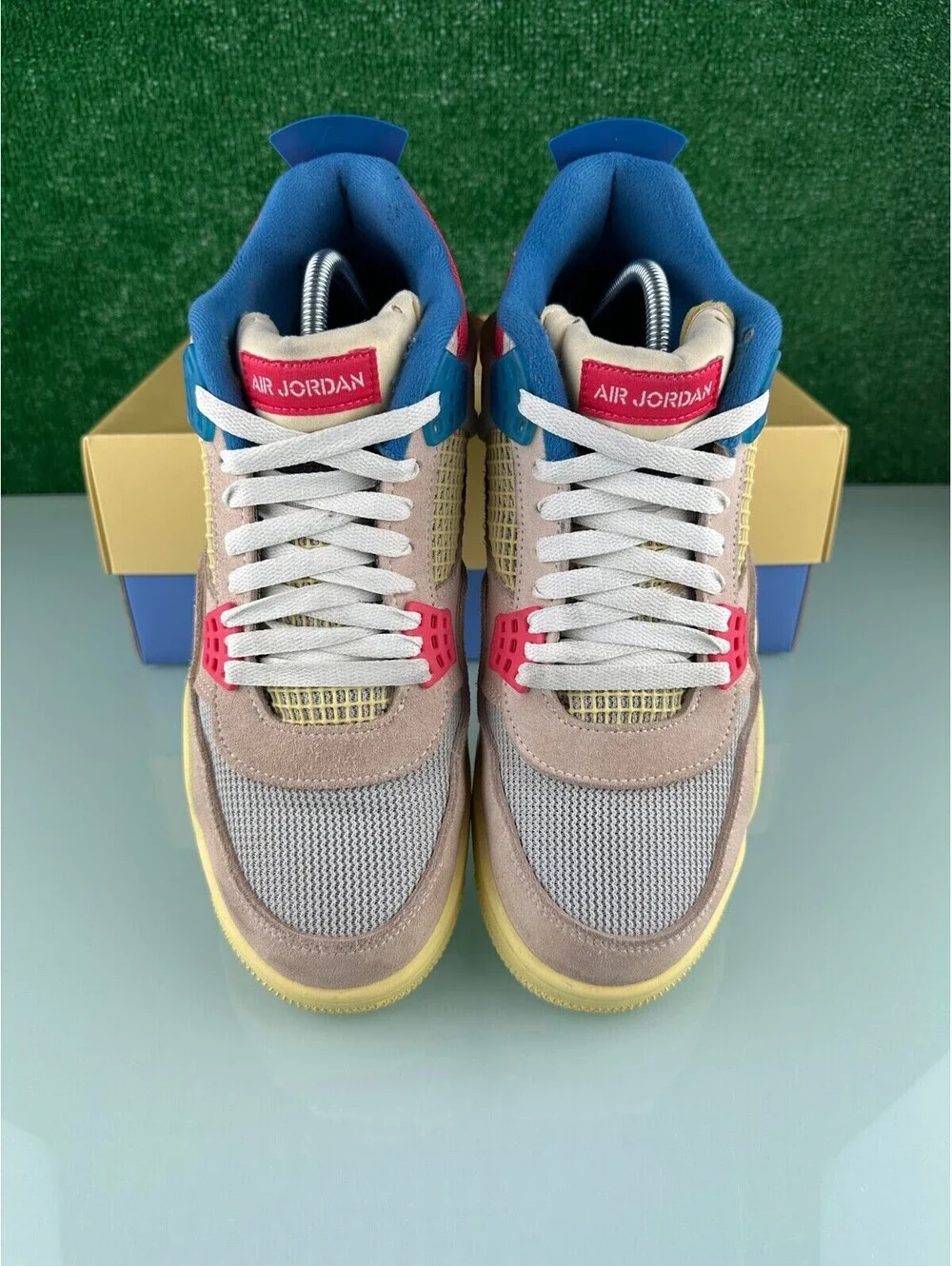 Size 10 - Jordan 4 Retro x Union LA Mid Guava Ice (CLEAN!)